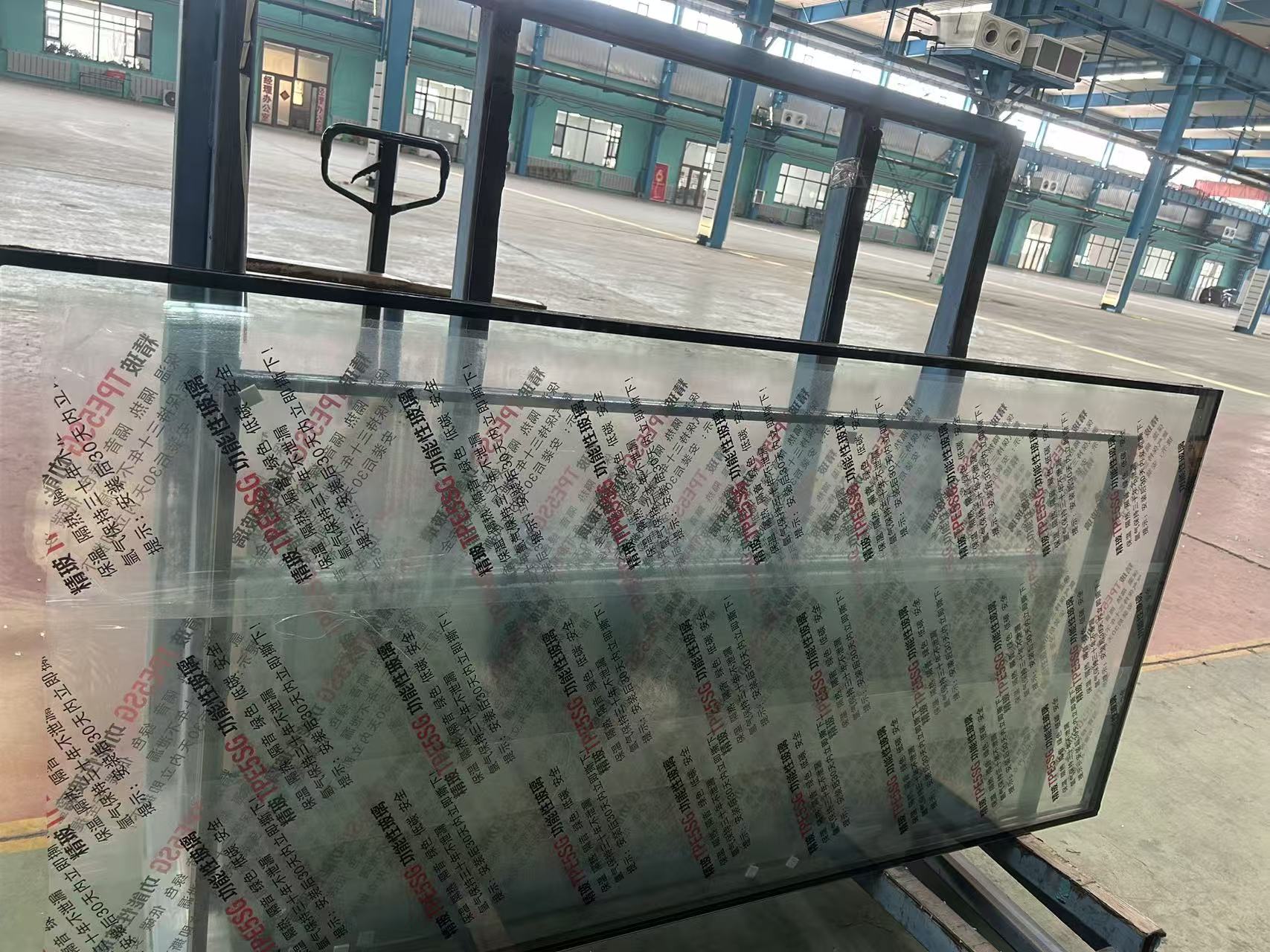淄博市玻璃源头工厂钢化玻璃 - 方案